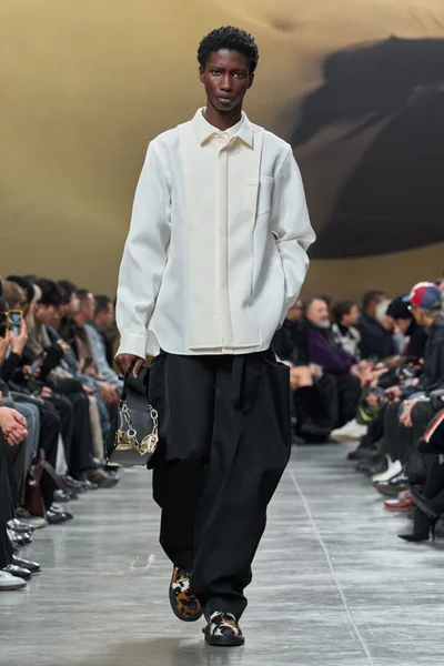 Look 61